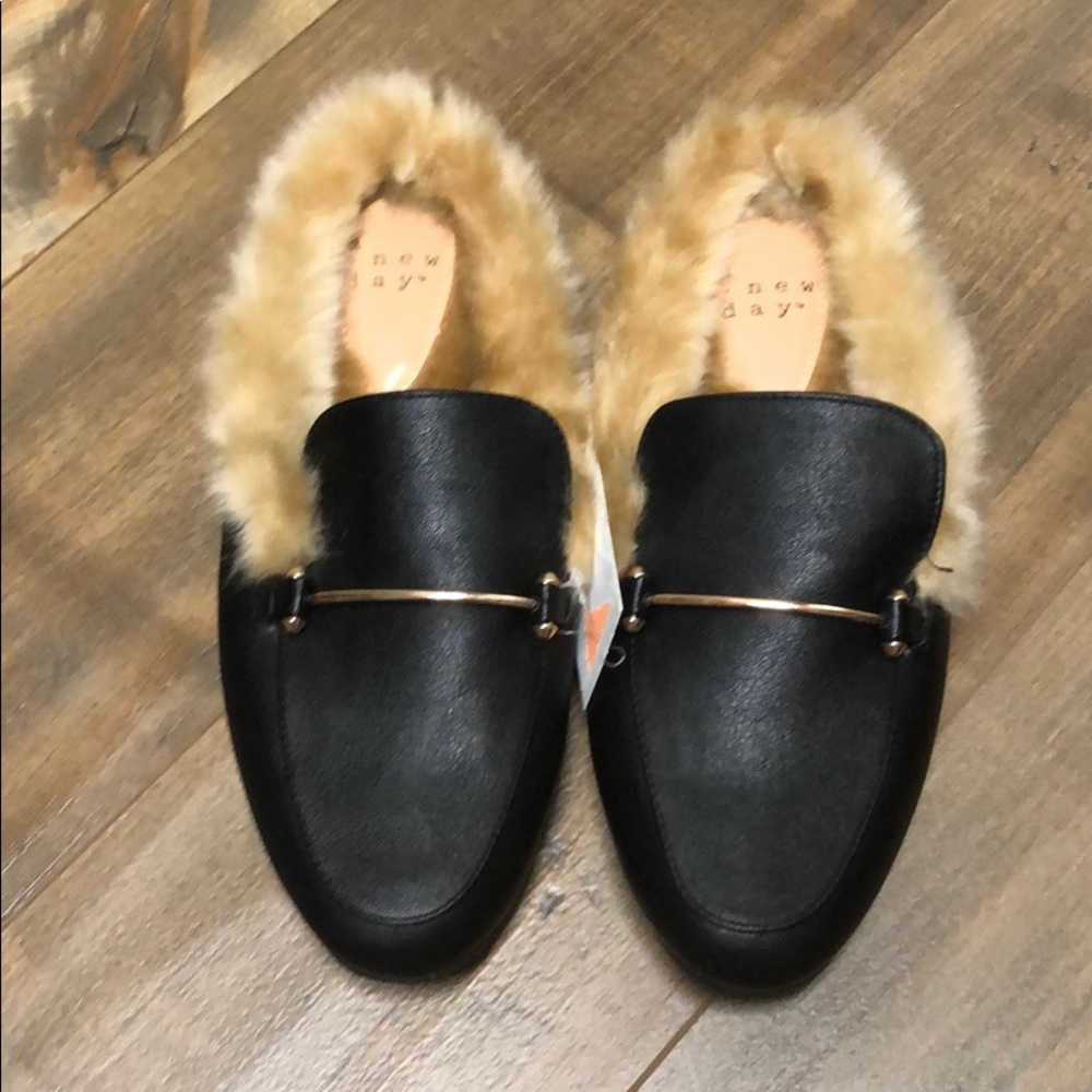 A new Day Fur Loafer